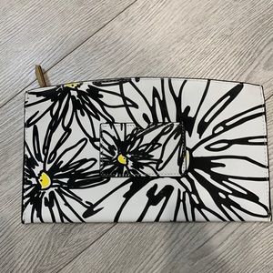 Floral detail clutch
